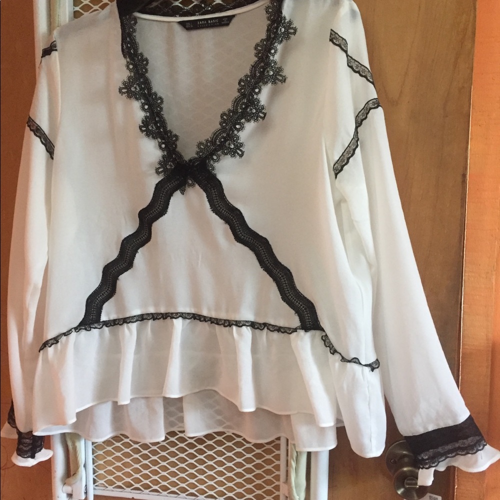 Zara contrast lace blouse - Picture 2 of 4